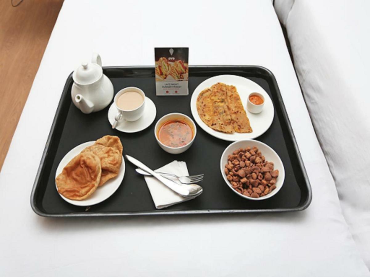Capital O 60233 Brij Ki Rasoi Deluxe Hotel Lucknow Eksteriør billede