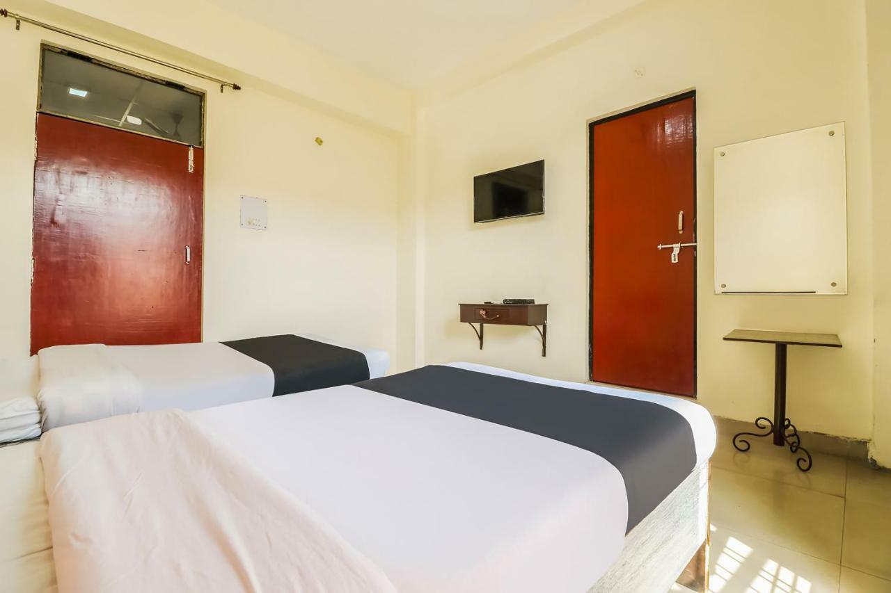 Capital O 60233 Brij Ki Rasoi Deluxe Hotel Lucknow Eksteriør billede